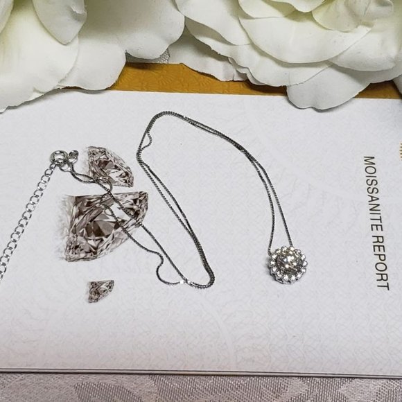 1 Carat Moissanite Flower Necklace with 925 Sterling Silver Chain - Picture 5 of 8